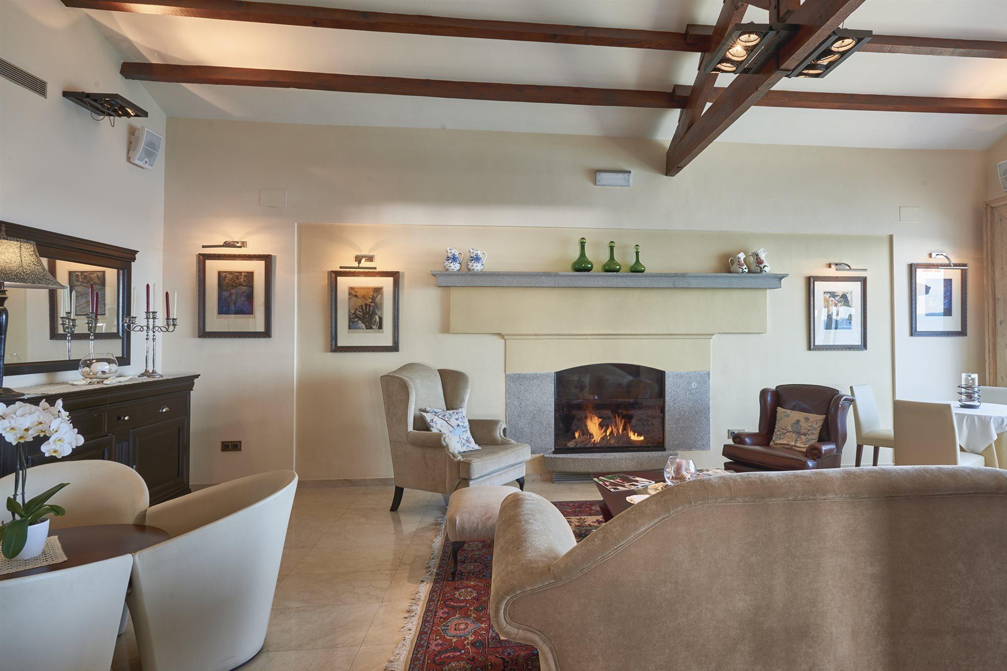 Hotel Costa Brava Гуадалахара Екстериор снимка